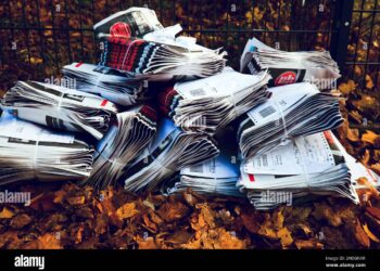 Padellaro suona le campane a morto del giornalismo cartaceo. Rinascerà dalle sue ceneri?