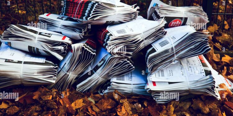 Padellaro suona le campane a morto del giornalismo cartaceo. Rinascerà dalle sue ceneri?