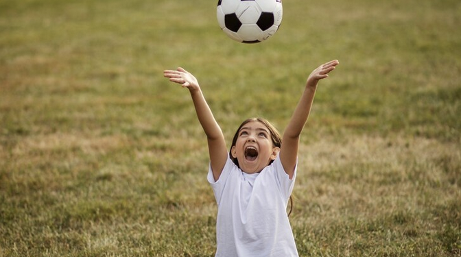 Il calcio azzurro bocciato, il tennis in cima al mondo. Lo sport come interprete della realtà sociale