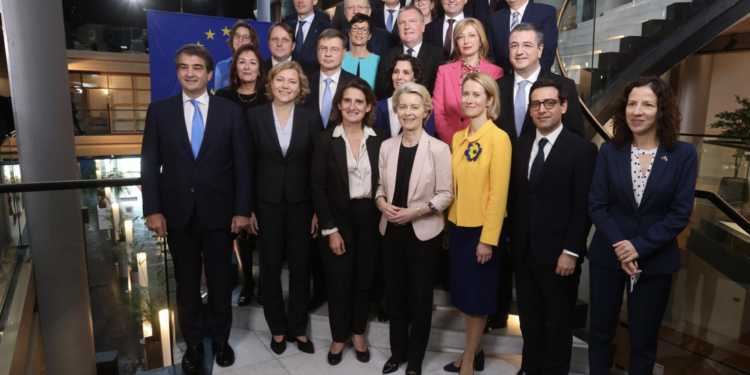UE, la magnifica preda. 20 gennaio Trump, Musk e Putin aprono la stagione della caccia