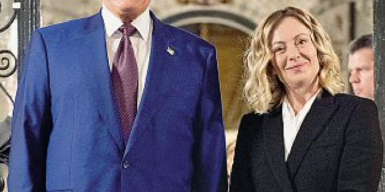 Il pendolarismo transatlantico di Giorgia, l’Amerikana