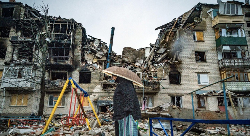 USA non informa più, Ucraina sola, strage missil russi. Ricatto Trump, piegarsi a Putin