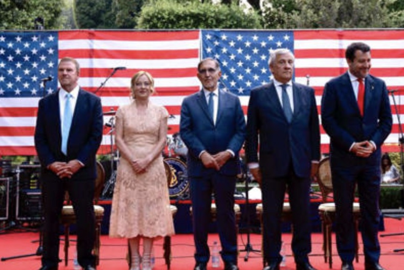 Medio Oriente, l’Italia è scomparsa. Non solo dalla Libia, dove il petrolio è sotto assedio