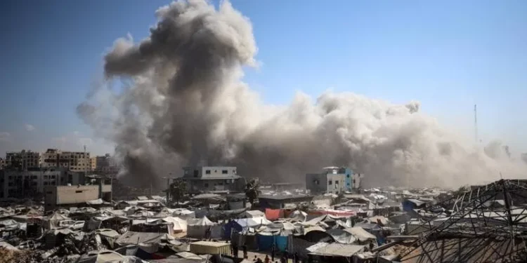 I pazzi decidono la sorte del mondo: droni, missili, bombe…