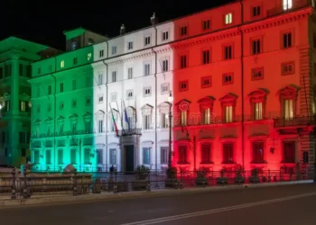 Siamo in guerra, per ora sul web