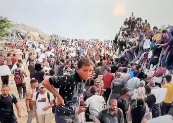 Armiamoci e partite. I messianici d’Israele perdono l’esenzione militare. Ora, se vogliono ammazzare e farsi ammazzare, devono partecipare all’orrore