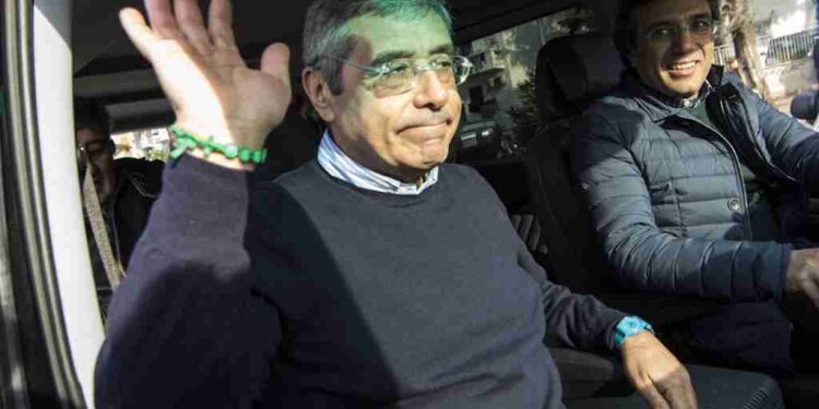 La mela marcia e il Grande Intrigo. Sulla Sicilia pende una maledizione? O scontiamo la tolleranza verso il malaffare?