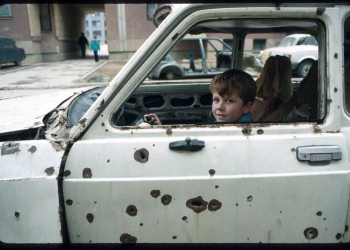 Chi sono i mostri italiani di Sarajevo? Li stanno stanando. Sono i cecchini per diletto, straricchi e potenti: ammazzavano uomini donne e bambini.