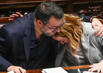 Tutti i messaggi d’amore di Salvini a Putin. E le tre facce del governo italiano.