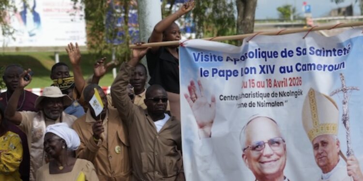 Chi ostenta obbedienza alla Chiesa universale non può essere sovranista. Meloni e Salvini esibiscono un credo che tradiscono